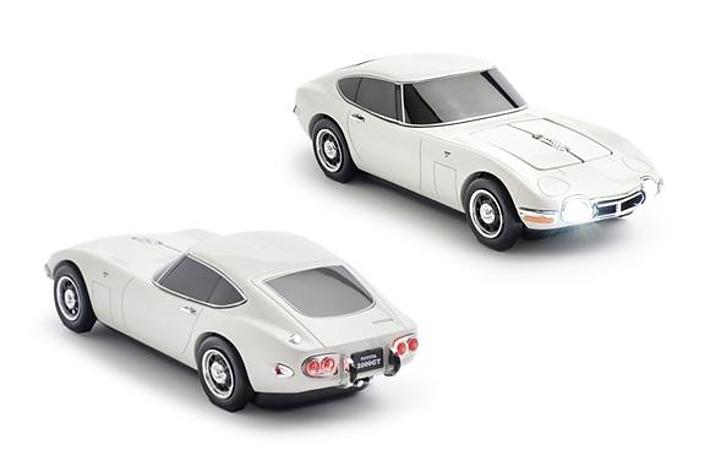 飾っておきたくなる！！手の平サイズでトヨタ 2000GT を再現した無線