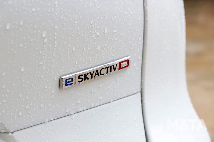 新型CX-60 XD HYBRID Exclusive Modern(エクスクルーシブモダン)