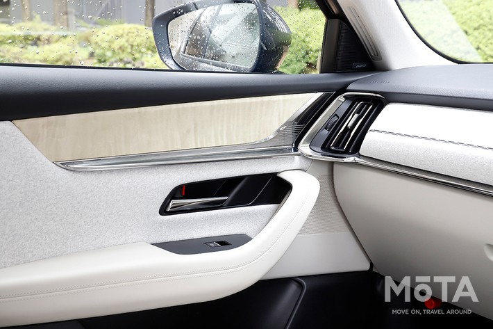 マツダ CX-60 XD HYBRID Premium Modern 8AT 4WD