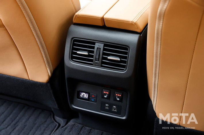 日産 エクストレイル G e-4ORCE