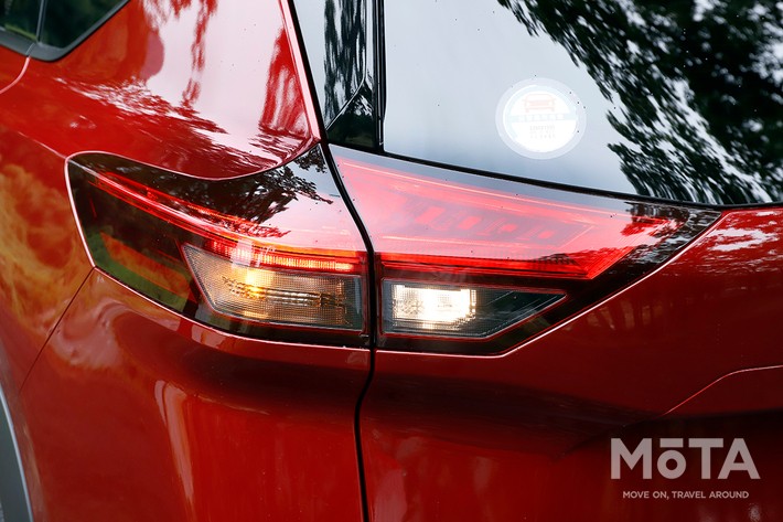 日産 エクストレイル G e-4ORCE