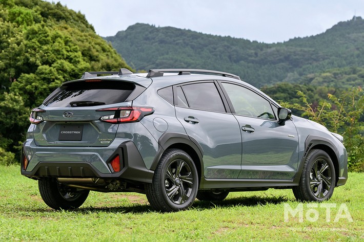 スバル CROSSTREK（クロストレック）／ボディカラー：オフショアブルー・メタリック