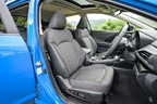 スバル CROSSTREK（クロストレック）／ボディカラー：オアシスブルー