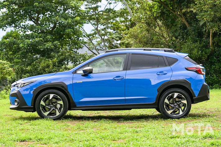 スバル CROSSTREK（クロストレック）／ボディカラー：オアシスブルー