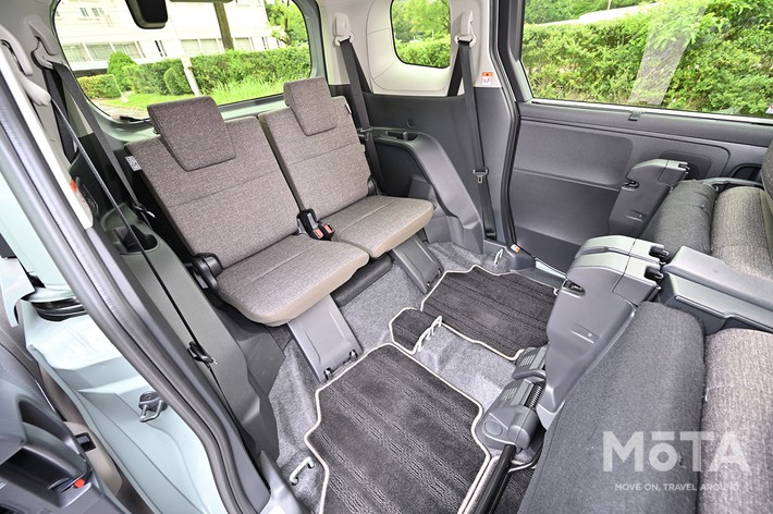 22年 トヨタ 新型シエンタは車中泊にもぴったりなシートアレンジの豊富さが魅力 買い得グレードは中間のgだが早く欲しいなら最上級のzを選ぶべきだ 徹底検証 22年新型車種ー試乗レポート Mota