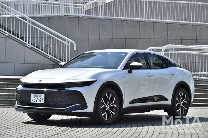 新型クラウンクロスオーバー