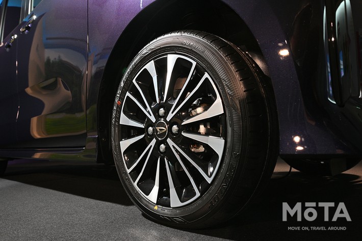 ダイハツ タントカスタム