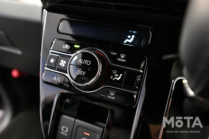 ダイハツ タントカスタム