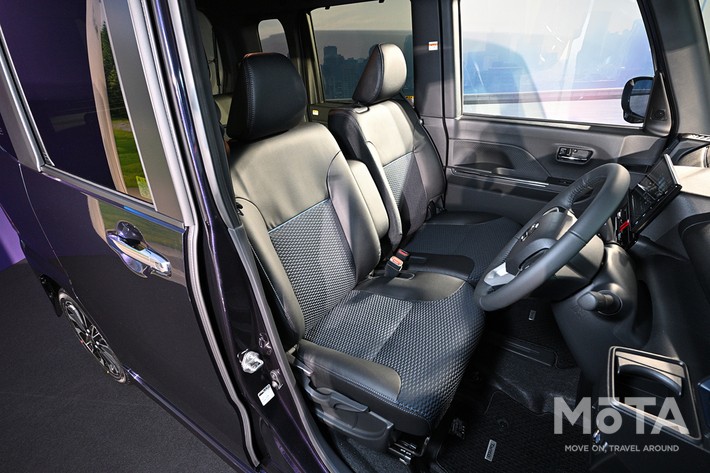 ダイハツ タントカスタム