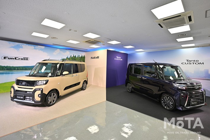 ダイハツ タントカスタム／タント ファンクロス