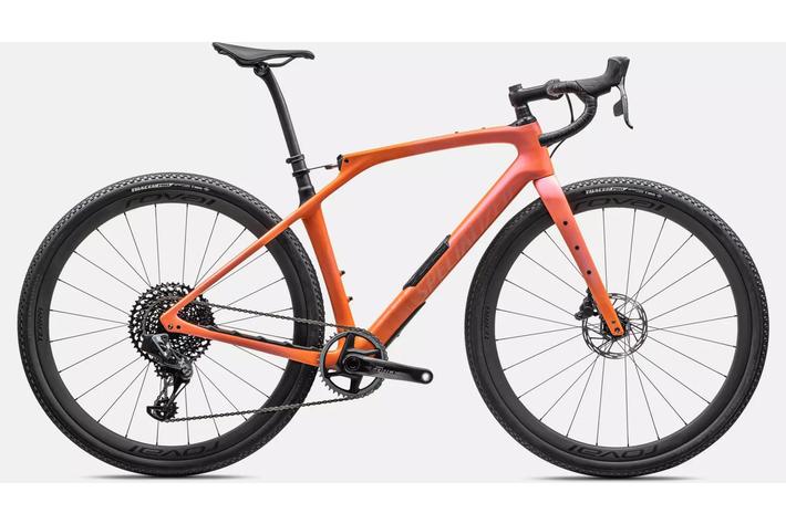 スペシャライズドから、前後にFuture Shockを搭載した全く新しい