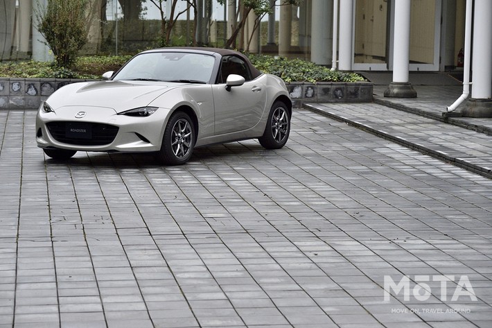 マツダ ロードスター ブラウントップ