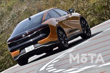 トヨタ クラウンクロスオーバー RS 