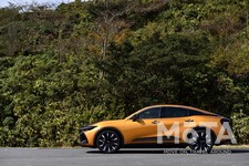 トヨタ クラウンクロスオーバー RS 