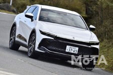 トヨタ クラウンクロスオーバー G 