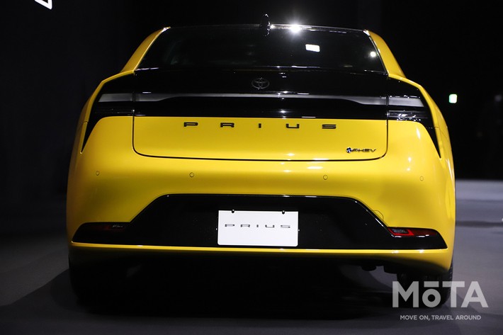トヨタ 新型プリウス(5代目)