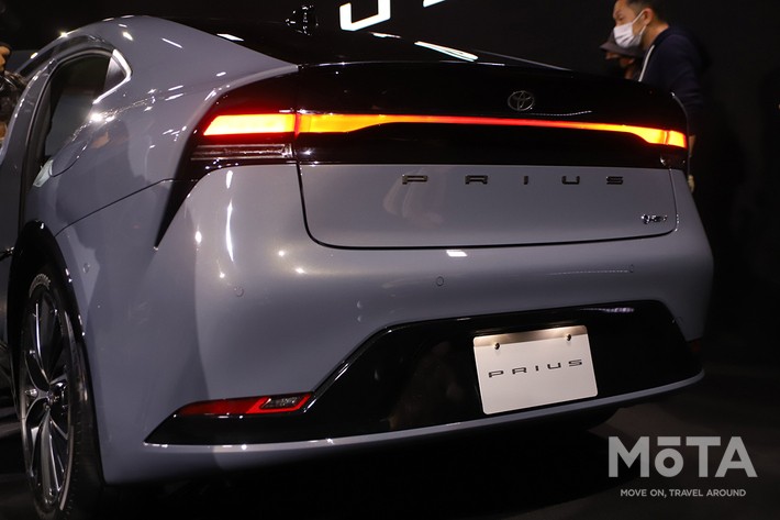 新品 プリウス60 Zグレード 右テールランプ 新品 プリウス60 Zグレード 右テールランプ 新品 プリウス60 Z