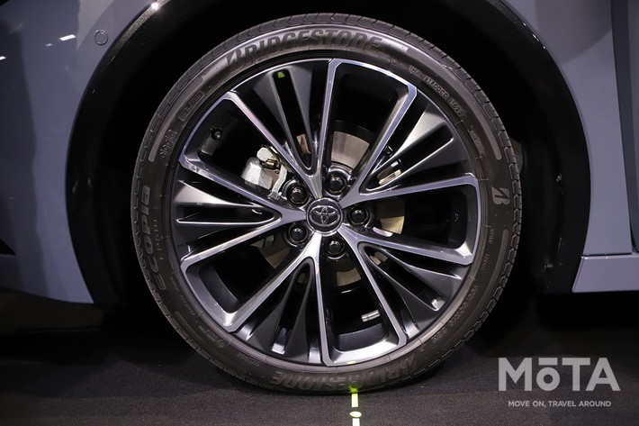 トヨタ 新型プリウス(5代目)