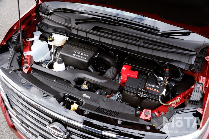 日産 セレナ 1.4L e-POWER