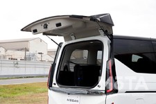 日産 新型セレナ ハイウェイスター