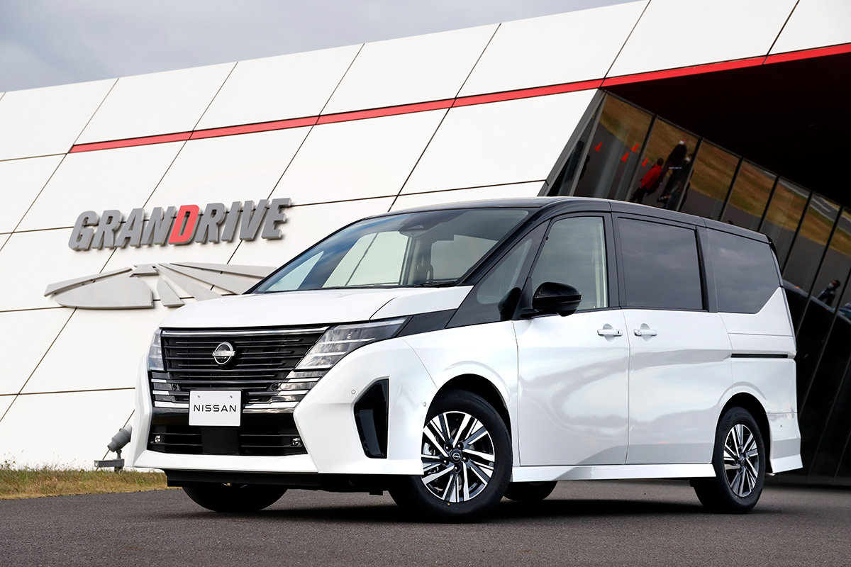 日産 新型セレナ 徹底解説 おすすめモデルは燃費 動力性能 静粛性なども優れたe Powerモデル 該当モデルの価格は319万00 円から 話題を先取り 新型車解説22 Mota