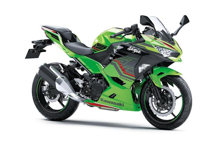 カワサキから「Ninja 250シリーズ」「Z250」NEWカラー＆グラフィックが登場！
