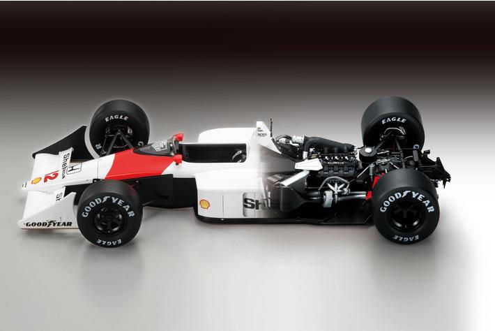 伝説のF1マシン“MP4/4”を1/8スケールで内部まで再現