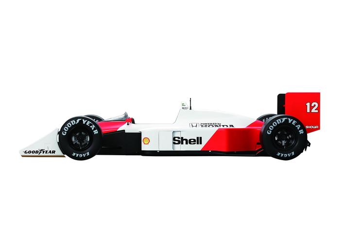 伝説のF1マシン“MP4/4”を1/8スケールで内部まで再現