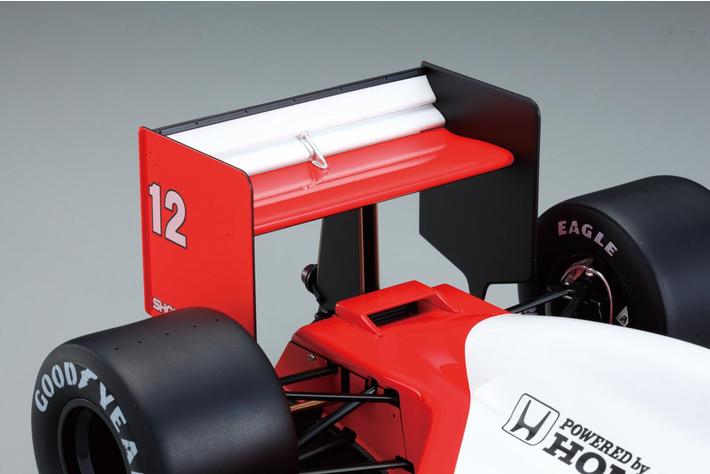 伝説のF1マシン“MP4/4”を1/8スケールで内部まで再現