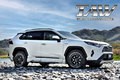 SUV＆ハイエース用ホイールでは激レアな円筒状8本スポークを採用！ 往年の名作ホイールを彷彿とさせる「レオウイング クロス・グラッド80」／トライアルファ Vol.12