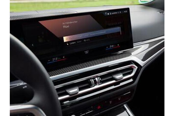 ParkopediaがBMWの新しい車載ナビ駐車場決済機能を強化