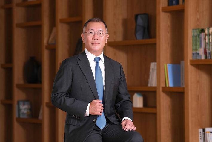 Hyundai Motor Group 会長がMotorTrendの2023  Power List でトップ獲得、Person of the Yearに選出