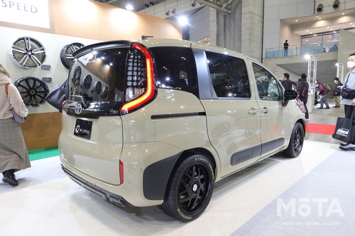 M’z SPEEDのオリジナルホイール「J CARAT（ジェイ カラット）」も装着