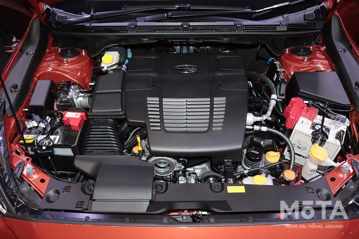 新型インプレッサのエンジン