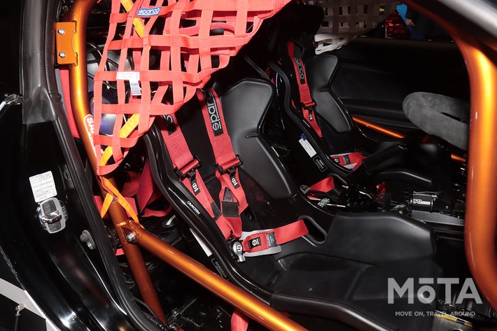 トヨタ 86がレーシングカーに！ 未来の自動車整備士を育成する専門学校