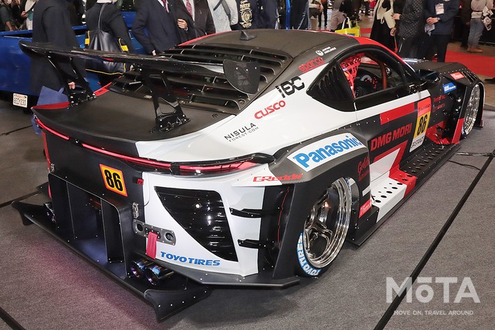 トヨタ 86がレーシングカーに！ 未来の自動車整備士を育成する専門学校