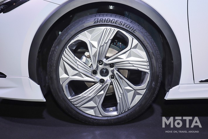 プリウス ELEGANT ICE STYLE