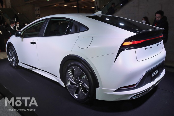 プリウス ELEGANT ICE STYLE