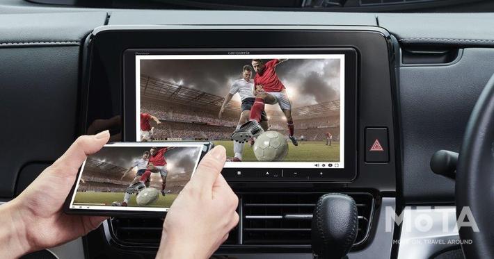 HDMI入出力やBluetoothを使用することで、エンタテインメント性能は一気に向上。ソロドライブ、デート、ファミリーユース、すべてのシーンを快適に