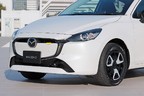 マツダ MAZDA2 15 BD（ボディカラー：スノーフレークホワイトパールマイカ）