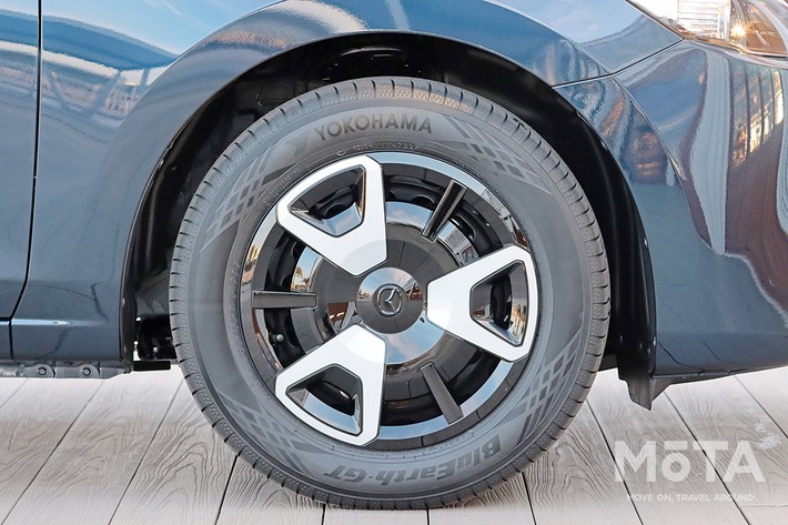 マツダ MAZDA2 15 BD（CLAP POP架装車／ボディカラー：ディープクリスタルブルーマイカ）