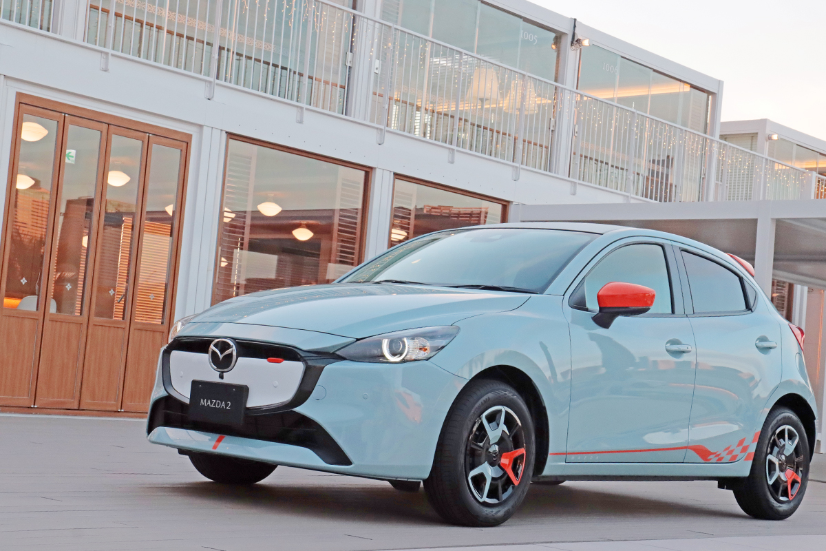 マツダ MAZDA2の価格やスペックなど、最新購入情報をお届け｜多彩な