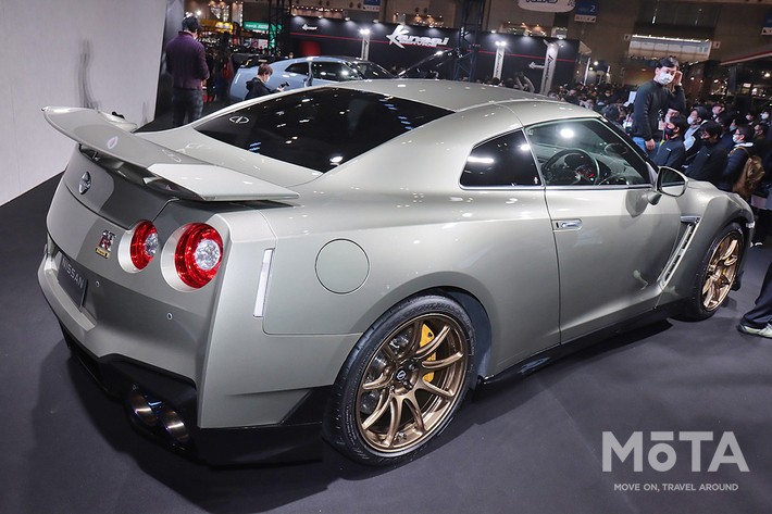 日産 NISSAN GT-R Premium edition T-spec