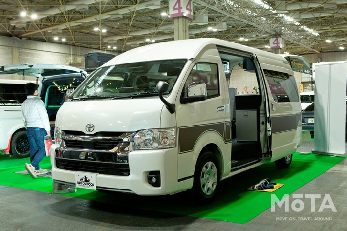 HIACE CAMPER GR8 MODEL