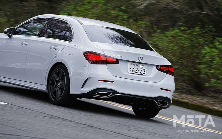 メルセデス・ベンツ Aクラス(A180セダン)