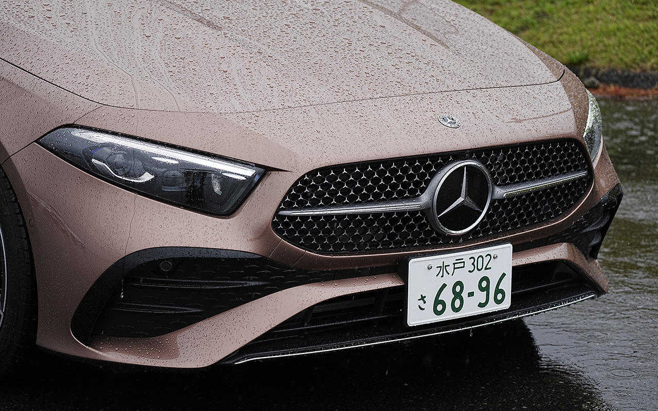 2024年】メルセデス・ベンツ 新型Aクラスの価格やボディサイズ、燃費