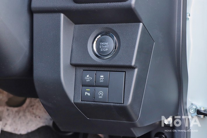 ダイハツ タフト（ボディカラー：レイクブルーメタリック〈B87〉）