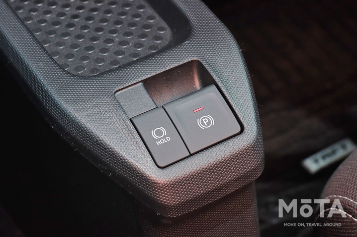 ダイハツ タフト（ボディカラー：レイクブルーメタリック〈B87〉）