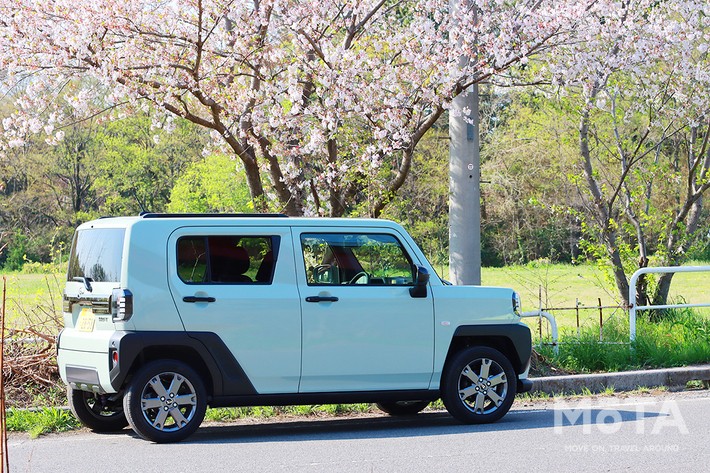 ダイハツ タフト（ボディカラー：レイクブルーメタリック〈B87〉）