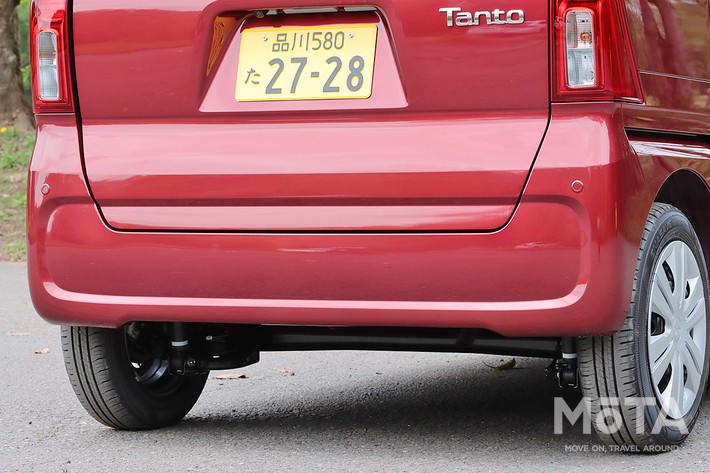 ダイハツ タント（グレード：X／ボディカラー：ファイアークォーツレッドメタリック）
